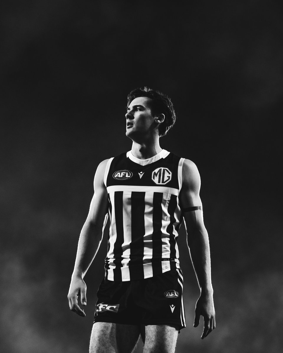 PAFC's tweet photo. heritage 🖤🤍 https://t.co/8UrV7KyiWP