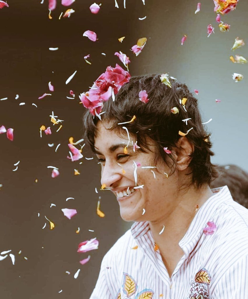 Dracaryj's tweet photo. You are a gem @Phogat_Vinesh 💎 https://t.co/fOaON2fU0R