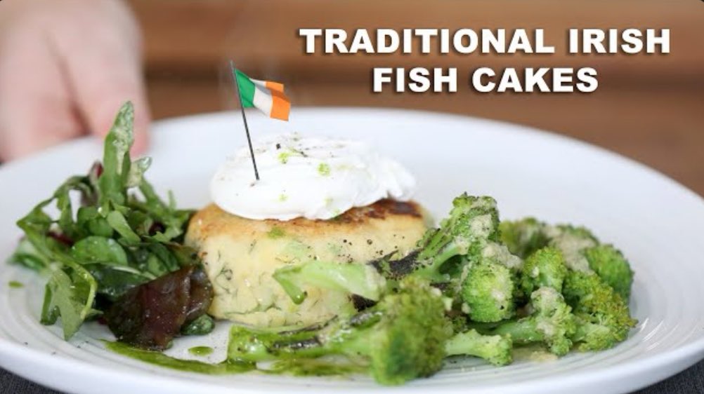 forkinfood's tweet photo. Traditional Irish fish cakes topped with the perfect poached egg, char grilled tender stem broccoli and Caesar dressing! 🧑🍳 Full recipe live our YouTube channel, check it out: https://t.co/rd3DR4L4Gy
#irishcooking #irishproduce #glutenfreerecipe #Irishrecipe #forkindelicious https://t.co/GyAU3ZeqbS