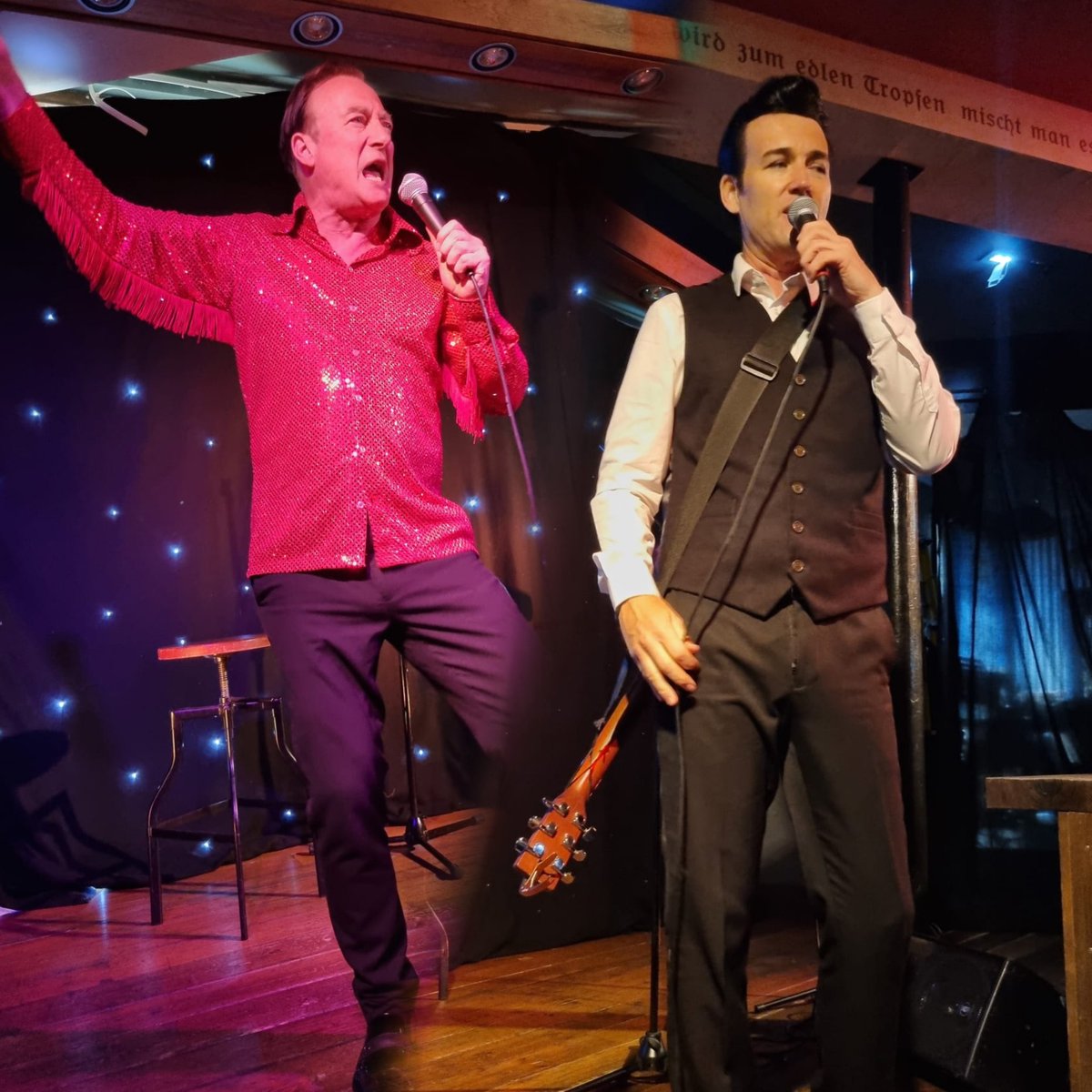 Only 6 more shows to go! 

We've been having a blast and the #Edinburgh audiences have been fantastic.

It's the perfect early show to get your #EdFringe afternoon off to a toe-tapping start 🎶

👉 tickets.edfringe.com/whats-on/cash-…

#cashanddiamondtribute 
#edfringe