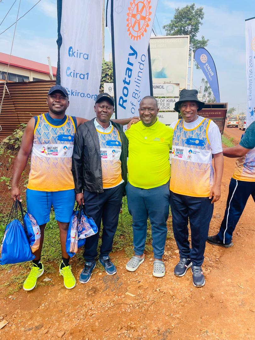 rckira1's tweet photo. Stepping up for a cause! ๐ถ๐ฝโโ๏ธ๐ถ๐ฝโโ๏ธ We joined other forces for a walk from Conbary Hotel Bulindo to Kira Health Centre as we prepare for #CancerRun24. Every step we take brings us closer to a cancer-free future. Get your Cancer Run Kit now.@mbulafu #CancerRun24 #RCKira #RotaryCares https://t.co/01djq9TJhi