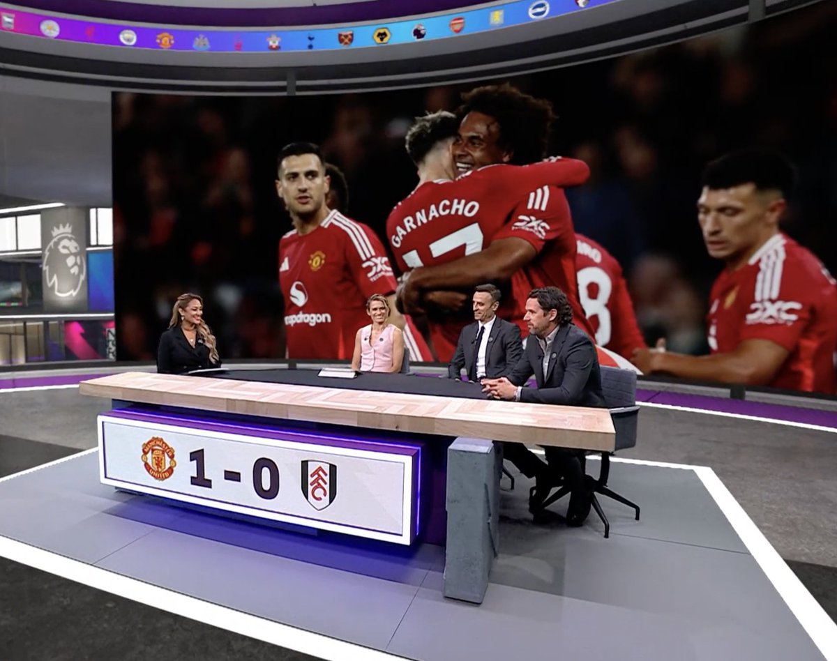 Julia Stuart tweet media