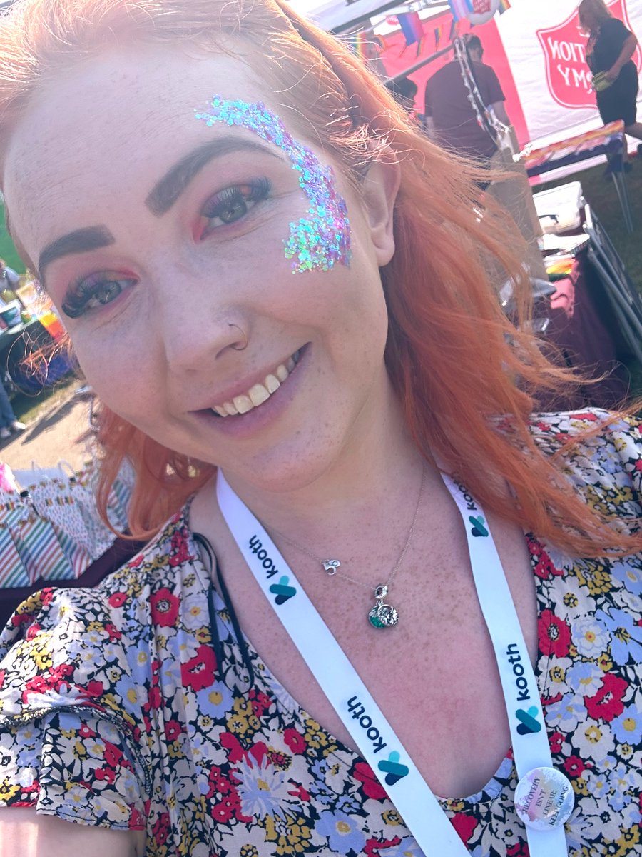 Kooth_HollyA's tweet photo. It’s #Warwickshirepride ! 🌈🌈🌈

I’ve got my glitter on already 😍

I also have a stall here all day today with info, resources and freebies relating to #Kooth and #Qwell ! 

#mentalhealth #wellbeing https://t.co/ovd6pzXvDF