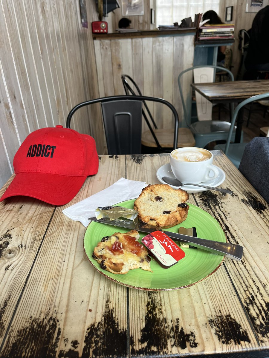 MOTOVOHO1's tweet photo. A sad moment. Last breakfast in the gorgeous #procaffeination in Edinburgh. Perfect spot for coffee and home made sweet and savoury treats. Just whatβs needed before our last sold out performance of Addict π.
#edfringe #addicttheplay #newwriting https://t.co/odq9YpE0Kt