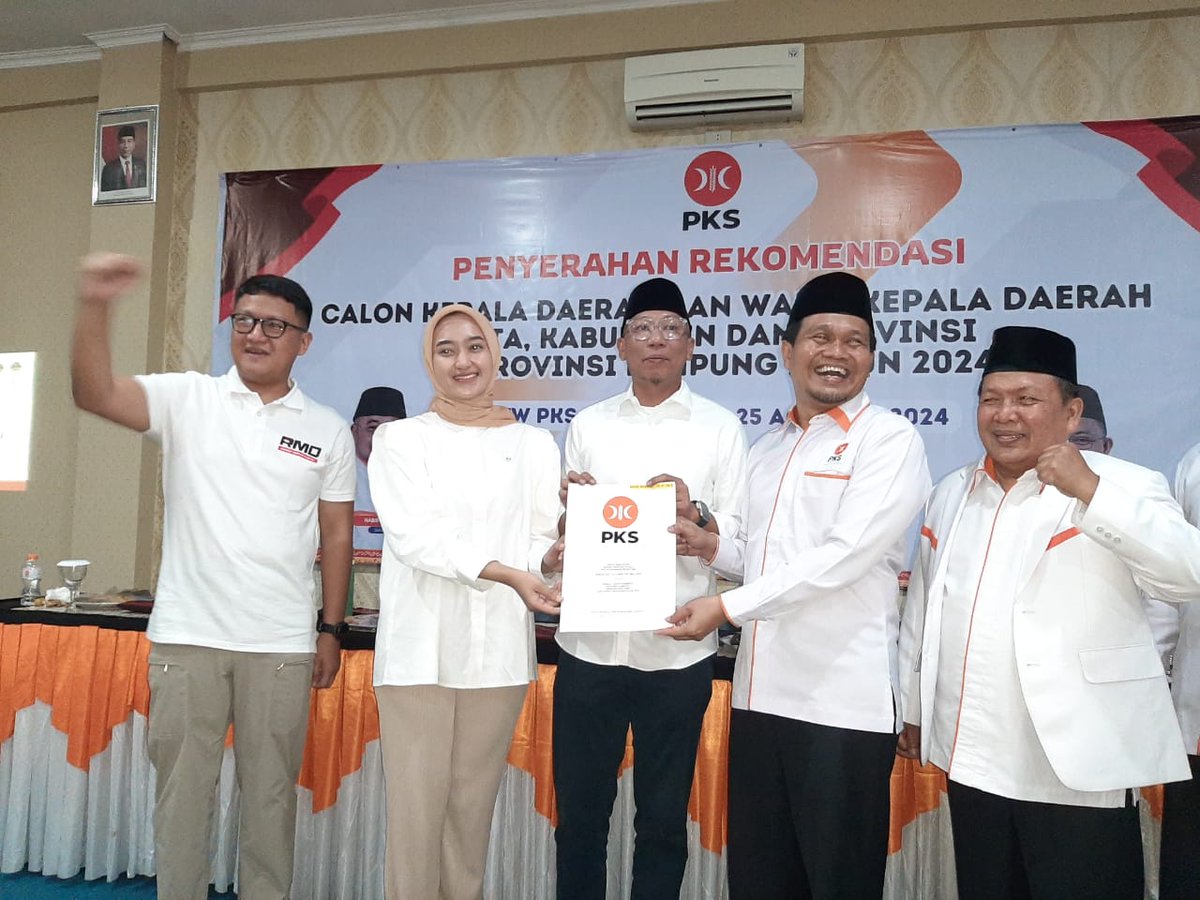 Sudah tau kan calon Gubernur Lampung  pilihan PKS 

Tambah PKS, Mirza-Jihan Kantongi 53 dari 85 Kursi DPRD Lampung - rmollampung.id/tambah-pks-mir…