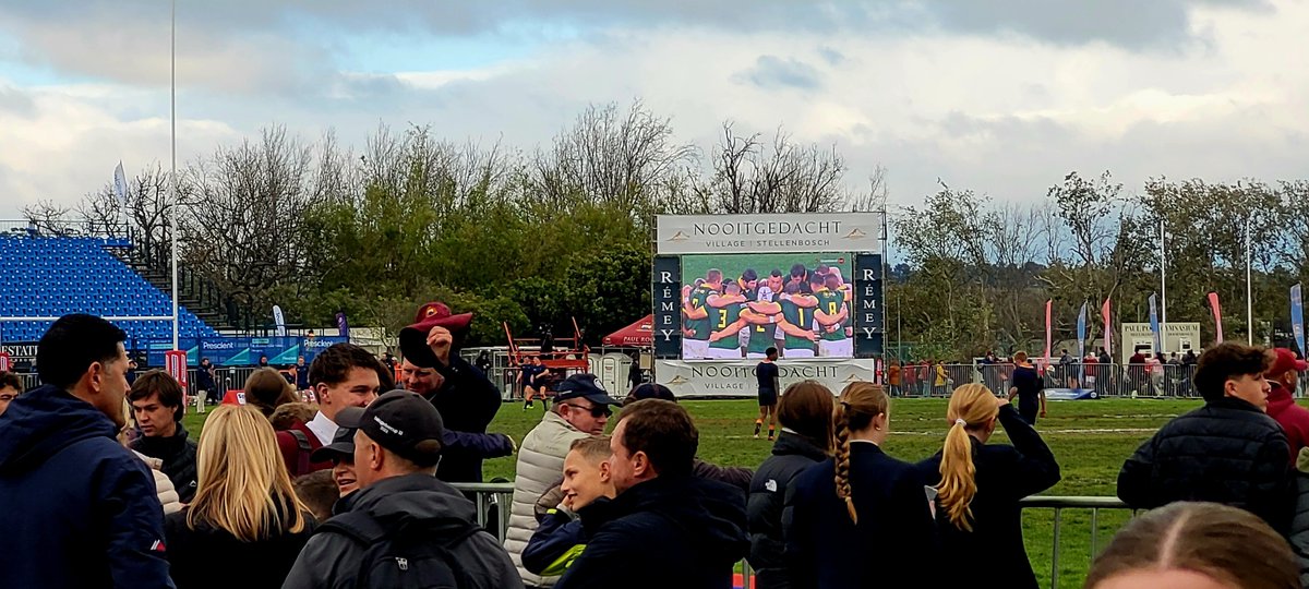 UtianG's tweet photo. When you're at the biggest school's rugby match of the year and the Springboks are also playing. #PRGvsGrey #SAvsAUS #MaroonMachine #Springboks πΏπ¦ π https://t.co/69euPFWpOU