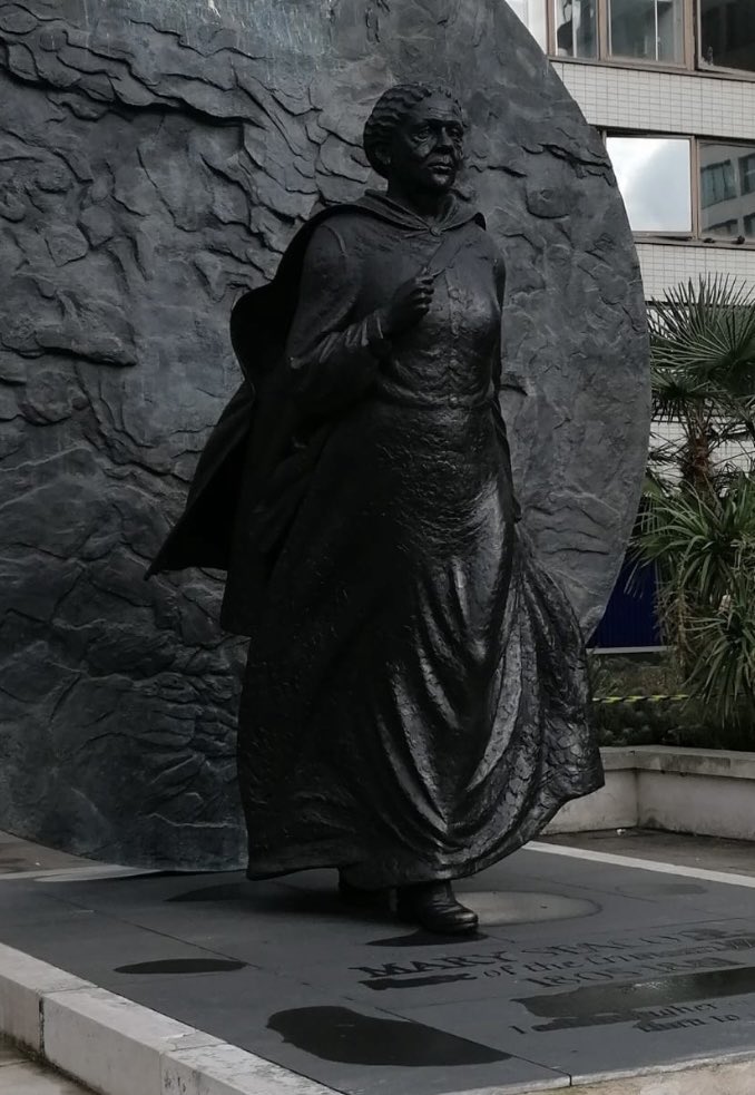Mary Seacole Trust (@seacolestatue) on Twitter photo The Mary Seacole Trust trustees would like to express their extreme gratitude to everyone for their support and generous donations - particular thanks to <a href="/GSTTnhs/">Guy's and St Thomas'</a> & to Taylor Pearce for undertaking the cleaning. #Seacole smiles again ! The Mary Seacole Trust trustees would like to express their extreme gratitude to everyone for their support and generous donations - particular thanks to <a href="/GSTTnhs/">Guy's and St Thomas'</a> & to Taylor Pearce for undertaking the cleaning. #Seacole smiles again !