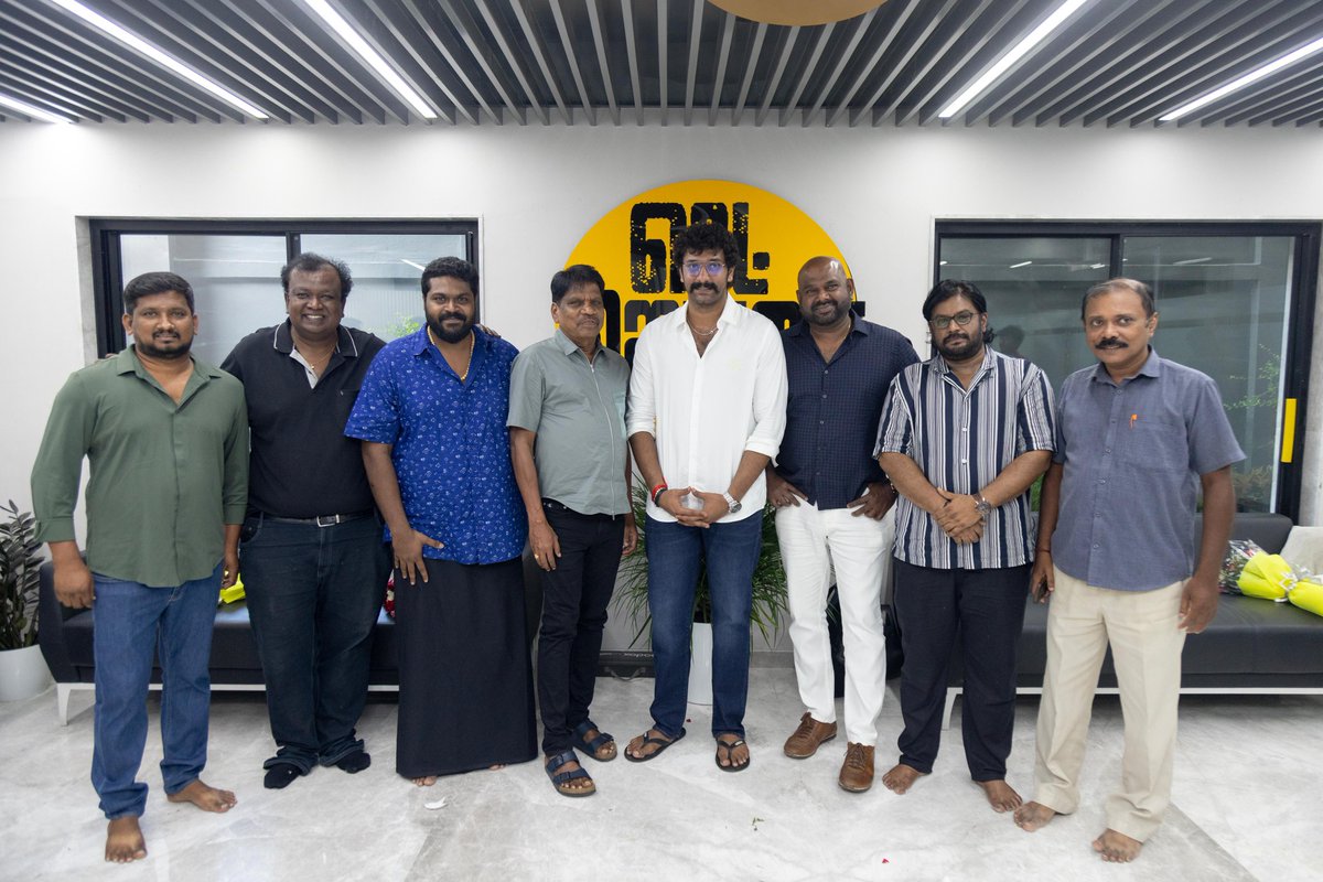 STARVIEWS DIGITAL MEDIA (@starviewsmedia) on Twitter photo #DemonteColony2 is a BONA FIDE BLOCKBUSTER 🔥
Success Celebration at <a href="/RedGiantMovies_/">Red Giant Movies</a> office
#DarknessWillRule <a href="/arulnithitamil/">Arulnithi tamilarasu</a> <a href="/AjayGnanamuthu/">Ajay R Gnanamuthu</a> #DC2RunningSuccessfully <a href="/BTGUniversal/">BTG Universal</a> <a href="/bbobby/">bbobby</a> <a href="/ManojBeno/">Manoj Beno</a> <a href="/priya_Bshankar/">Priya BhavaniShankar</a> <a href="/ActorMuthukumar/">Muthukumar</a> <a href="/SamCSmusic/">𝐒𝐀𝐌 𝐂 𝐒</a> <a href="/teamaimpr/">Team AIM</a> #DemonteColony2 is a BONA FIDE BLOCKBUSTER 🔥
Success Celebration at <a href="/RedGiantMovies_/">Red Giant Movies</a> office
#DarknessWillRule <a href="/arulnithitamil/">Arulnithi tamilarasu</a> <a href="/AjayGnanamuthu/">Ajay R Gnanamuthu</a> #DC2RunningSuccessfully <a href="/BTGUniversal/">BTG Universal</a> <a href="/bbobby/">bbobby</a> <a href="/ManojBeno/">Manoj Beno</a> <a href="/priya_Bshankar/">Priya BhavaniShankar</a> <a href="/ActorMuthukumar/">Muthukumar</a> <a href="/SamCSmusic/">𝐒𝐀𝐌 𝐂 𝐒</a> <a href="/teamaimpr/">Team AIM</a>