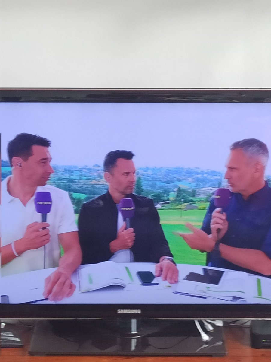 igzde420's tweet photo. Studio moi drodzy to sie robi przed wyscigiem a nie w jego trakcie
@sport_tvppl @TVP @Tour_de_Pologne https://t.co/XsTGVmuW5r
