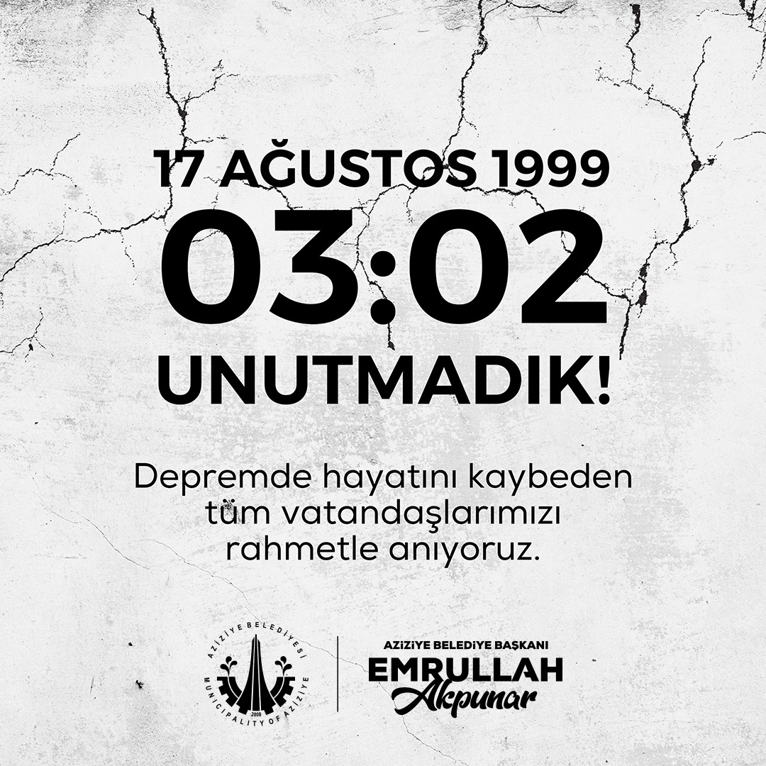 Emrullahakpunar's tweet photo. Tarih: 17 Ağustos 1999
Saat: 03:02 

Üzerinden tam 25 yıl geçen Marmara depreminin yüreklerimizdeki sarsıntısı hiç ama hiç geçmedi. 

Kaybettiğimiz vatandaşlarımızı rahmetle anıyoruz. https://t.co/YoIRdd64ts