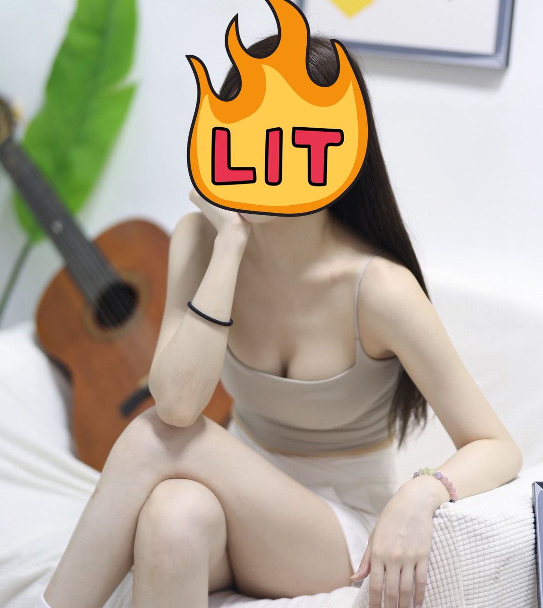 想要伸進來摸我奶嗎
摸到奶頭硬硬的哈哈 https://t.co/17oyr3s2ou