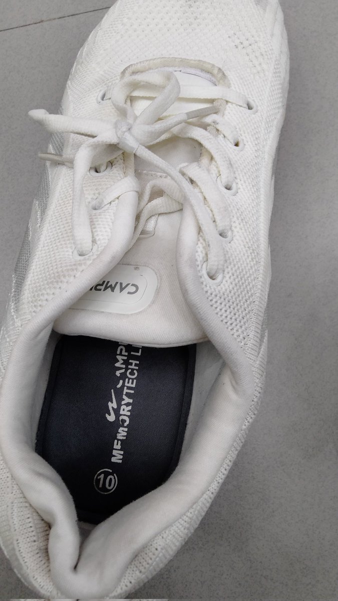dharashah210's tweet photo. @campusshoes @campusshoes @CampusShoe 
My husband purchased campus shoe on 19/7/24 &amp; within 2 months it is damaged. See photos. I went to the store and they said it does not come in warranty. Very bad experience. Never buy campus shoes. Need full refund or replacement. https://t.co/V2PhDnzVom
