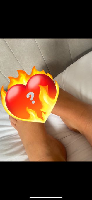 New pedi reveal up over on OF, what did I go for? 🤔  https://t.co/brNUyyhofL https://t.co/OlNvEEgL2i<a href="/tag/feet"class="tags"><span>#feet</span></a><a href="/tag/trainers"class="tags"><span>#trainers</span></a><a href="/tag/prettyfeet"class="tags"><span>#prettyfeet</span></a><a href="/tag/prettytoes"class="tags"><span>#prettytoes</span></a><a href="/tag/footlovers"class="tags"><span>#footlovers</span></a>