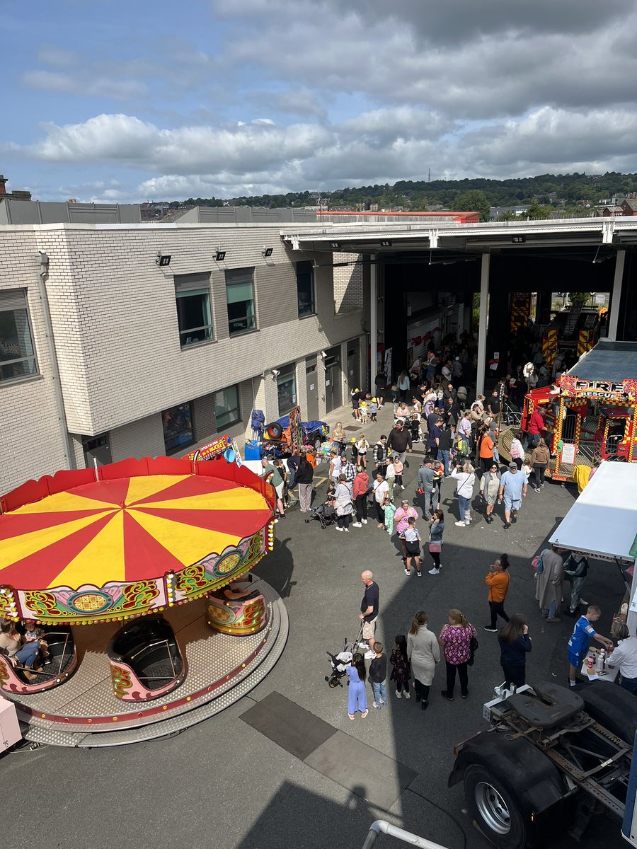 Getting busier and busier at Blackburn Fire Station Open Day. Get yourself down for games, prizes and fire engines! 😁  🚒