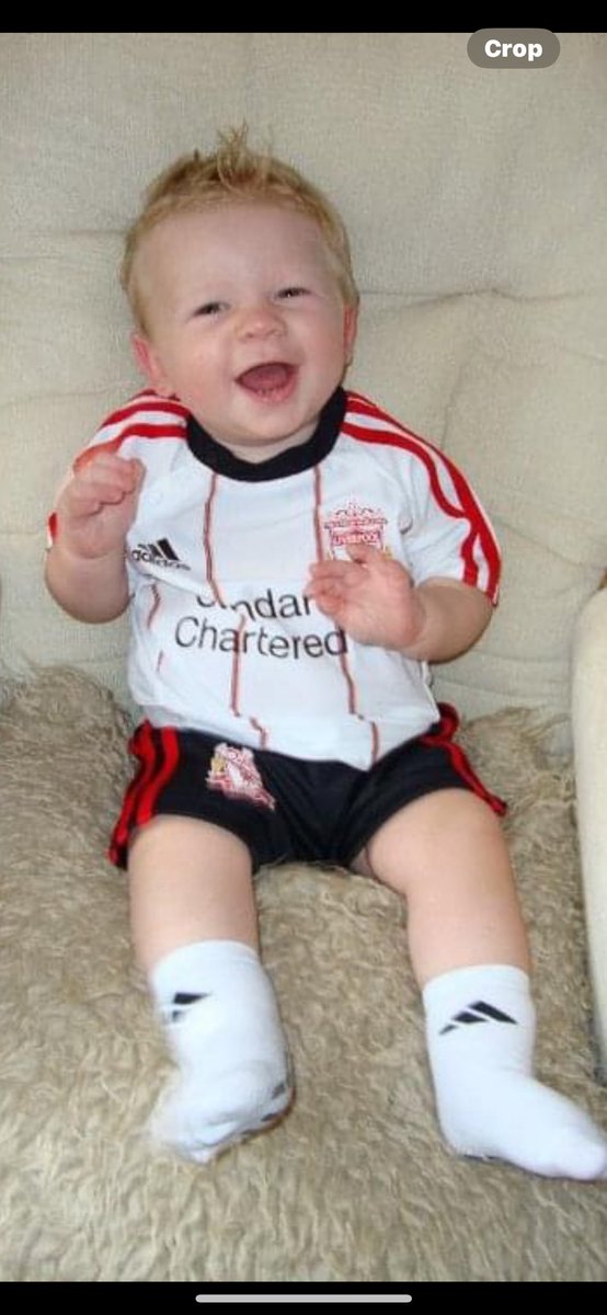 KopLad05's tweet photo. One of my lads 14 years ago! #bornared https://t.co/ixK1vZWJij