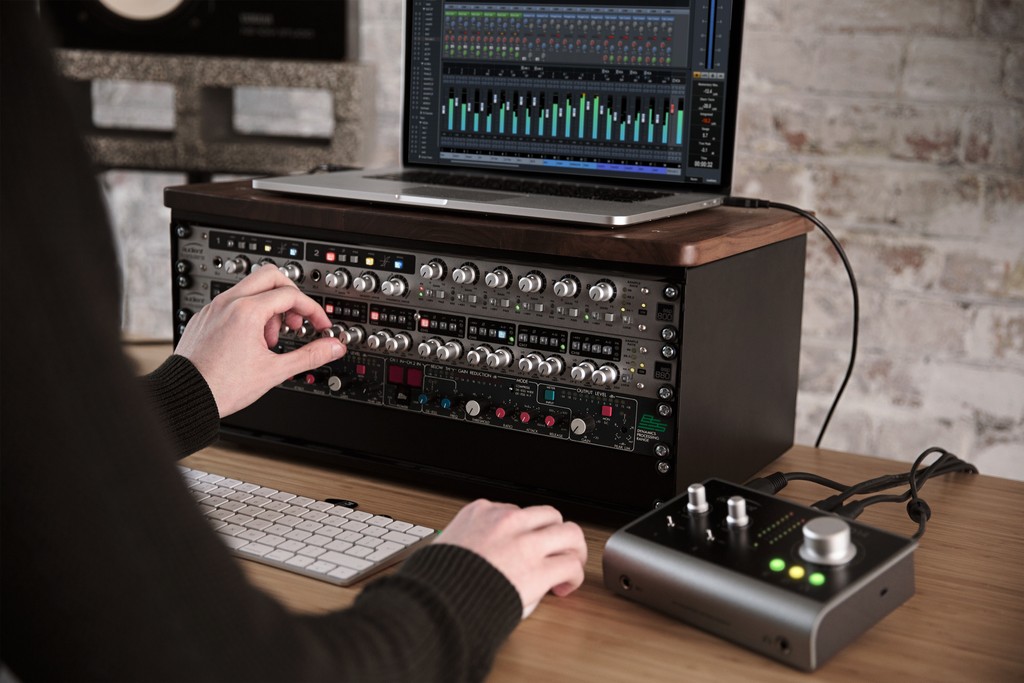 AudientWorld's tweet photo. Are you looking to digitally expand your I/O? 🤔
ASP800 & ASP880 offer 8 inputs of premium I/O that you can add to your current setup seamlessly 🔊🔥
Link 🔗👉 https://t.co/LoZsRQMqZd
#Audient #ASP800 #ASP880 https://t.co/KoIujBzqjb