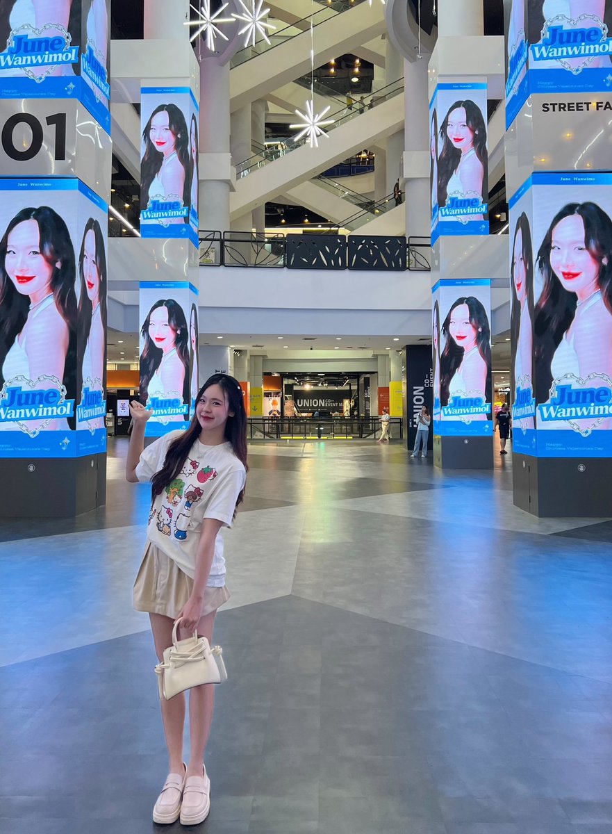junewi_official's tweet photo. Thank you for all of your support 🤍
@viewjune_vn @Viewjuners_cnmy 

#junewanwimol https://t.co/k9PqmtnNtg