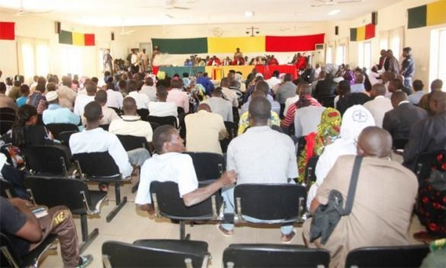 Malijetactu's tweet image. Détournement à aéroports du Mali : D’anciens responsables condamnés et d’autres acquittés malijet.com/la_societe_mal…’anciens-responsables-condamn.html #malijet #Détournement #aéroports #Mali #responsables #condamnés #acquittés #mali #justice