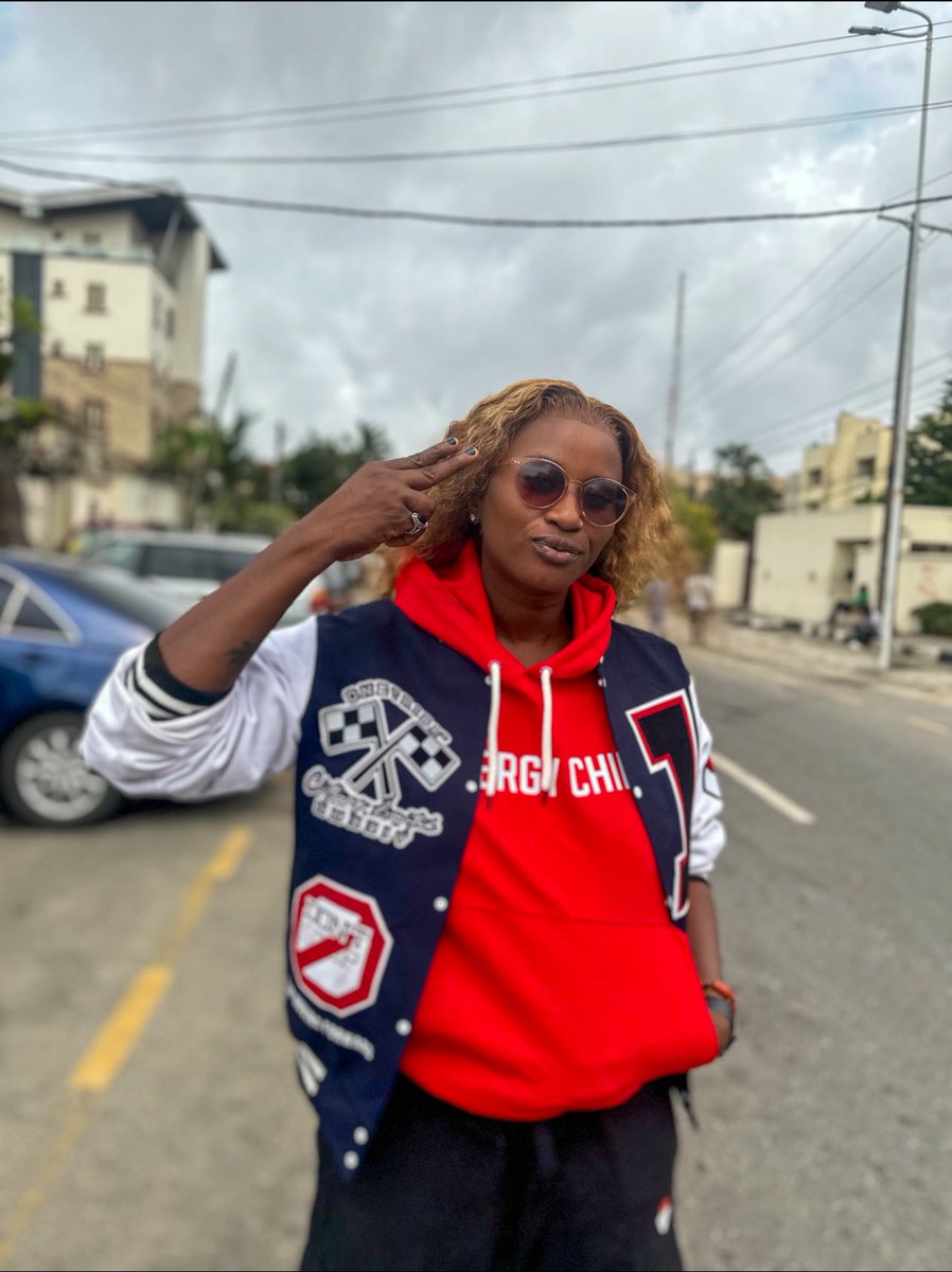 OfficialSuo's tweet image. Back to base. I’ll be your #OfficialPidginCommentator as Ipswich Town face a Liverpool side that have never lost in East Angria. Omen?

I say dis game na GG/U2.5 sha. 😋

Follow my pidgin commentary live @DStvNg x @SuperSportBlitz 203. Change your language options to pidgin.…