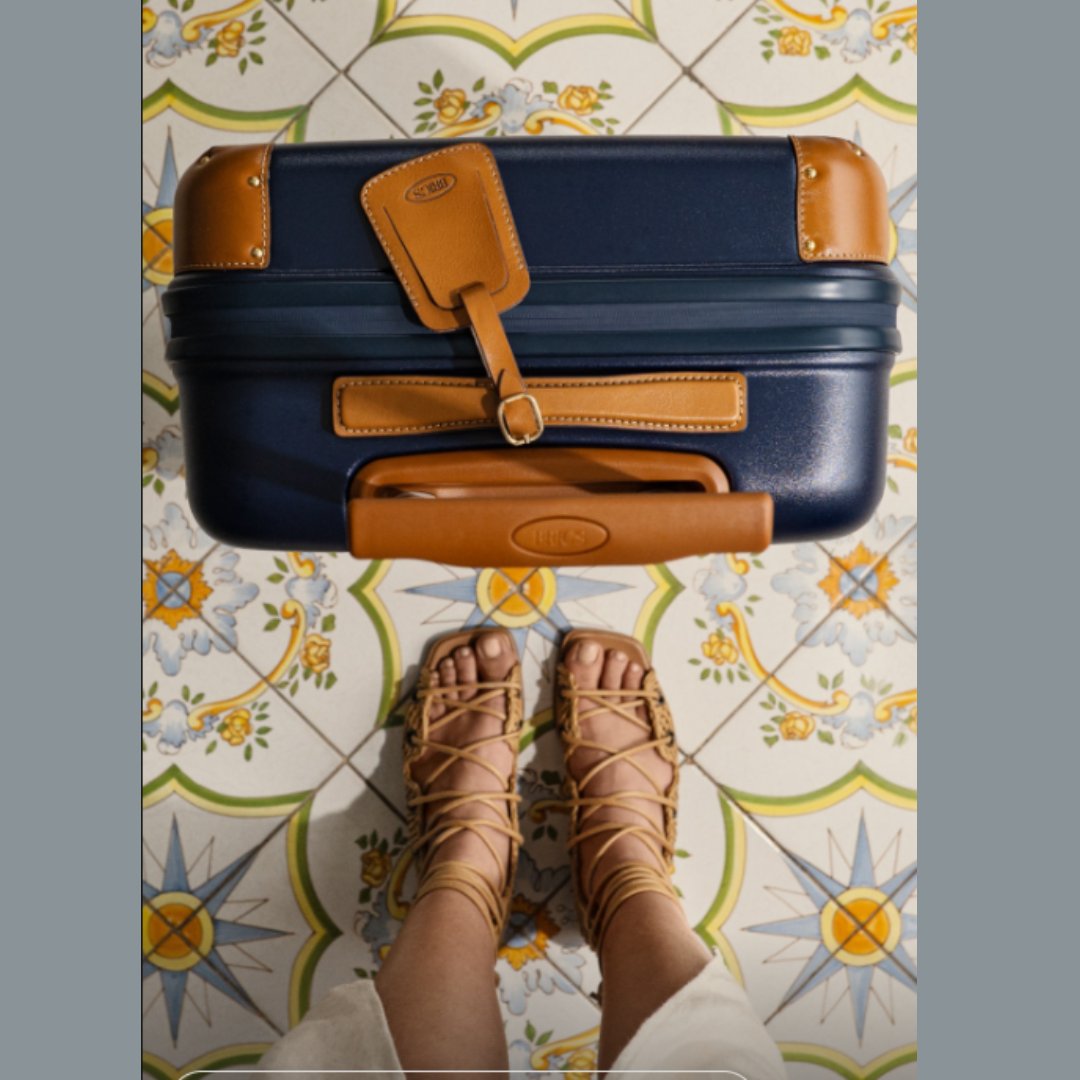 valisesgrimard's tweet image. Ce bagage Bellagio de Bric's Milano incarne le style italien avec son design classique et ses finitions luxueuses. Que vous voyagiez pour affaires ou pour le plaisir, le Bellagio vous accompagnera avec distinction et fiabilité. Disponible chez JP Grimard. #Bellagio #BricsMilano