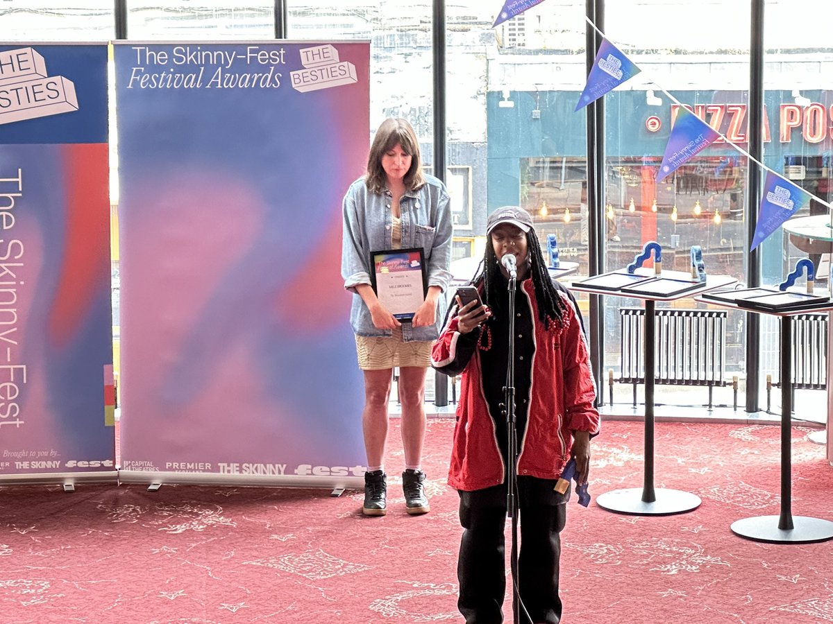 Theatre Weekly tweet media