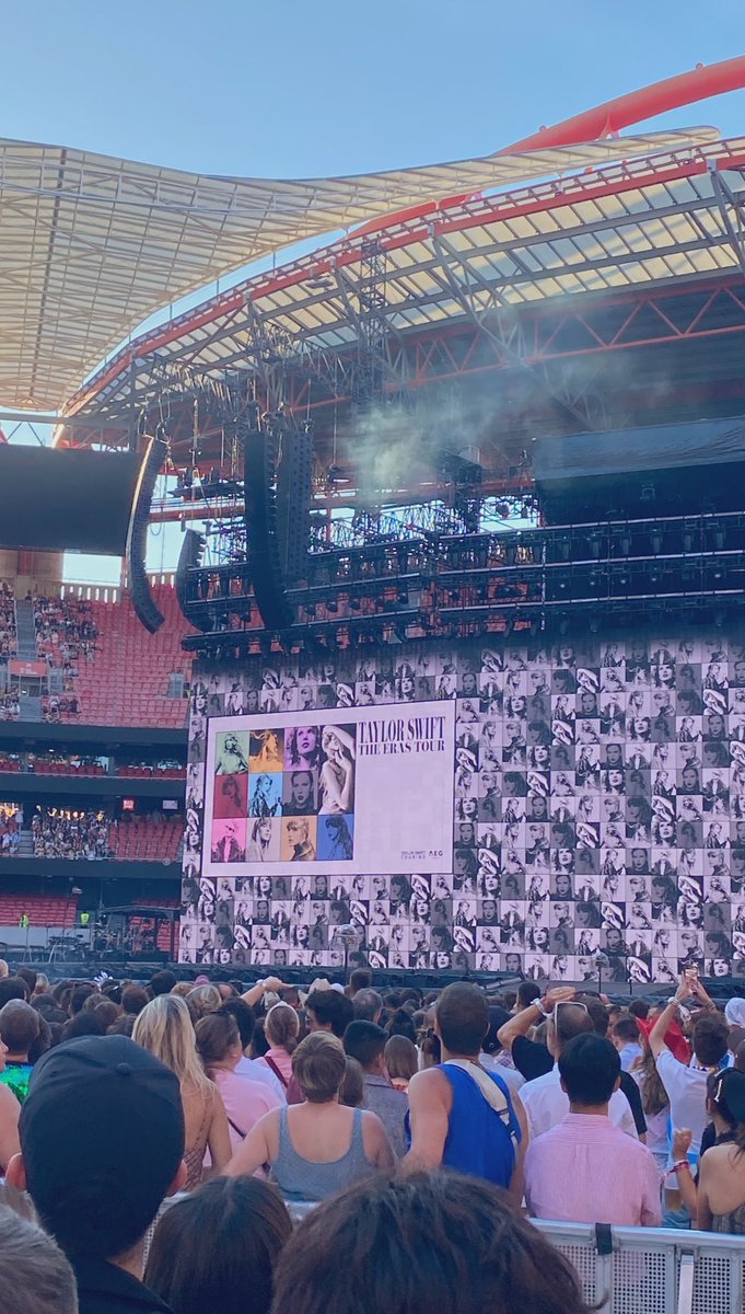 repgracie's tweet photo. every concert I attended as an international fan - a thread 𐙚 ‧₊˚ ˚ 𝜗𝜚˚⋆｡ᡣ𐭩 
(so grateful for every single one of them, I can’t actually believe this is real life https://t.co/fvOF2SxPC0