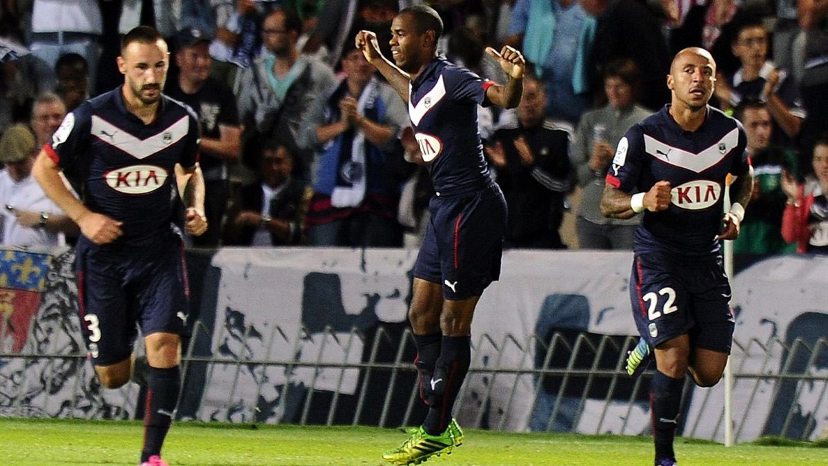 VaslinSamuel's tweet photo. Le 17 août 2014, Bordeaux était leader de Ligue 1 après avoir battu le Monaco de Jardim 4-1 à la maison avec des buts de Rolan, Khazri et le regretté Emiliano Sala. J’étais au stade, il y avait une ola, c’était la dernière année à Lescure, Bordeaux finira européen, normal quoi. https://t.co/z85qp5QWeU