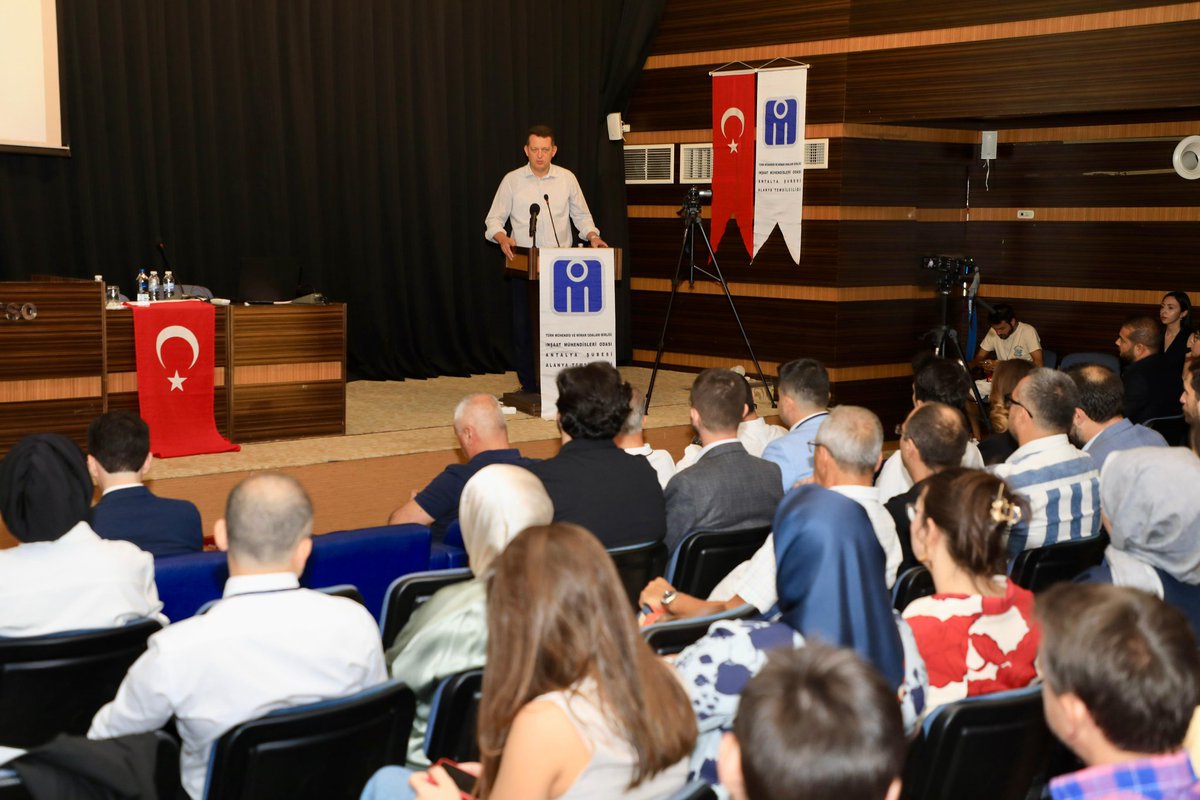 alanya_tc's tweet photo. KAYMAKAM ÜRKMEZER İNŞAAT MÜHENDİSLERİ ODASINCA DÜZENLENEN DEPREME DUYARLILIK KONULU ETKİNLİĞE KATILDI  

Alanya Kaymakamı Dr. Fatih Ürkmezer Depreme Duyarlılık konulu anma etkinliğine katıldı.
@imoalanya @AlanyaTSO #17AgustosDepremi 

Devamı:https://t.co/MYKCjW0u0Y https://t.co/qLU8jlJoJB