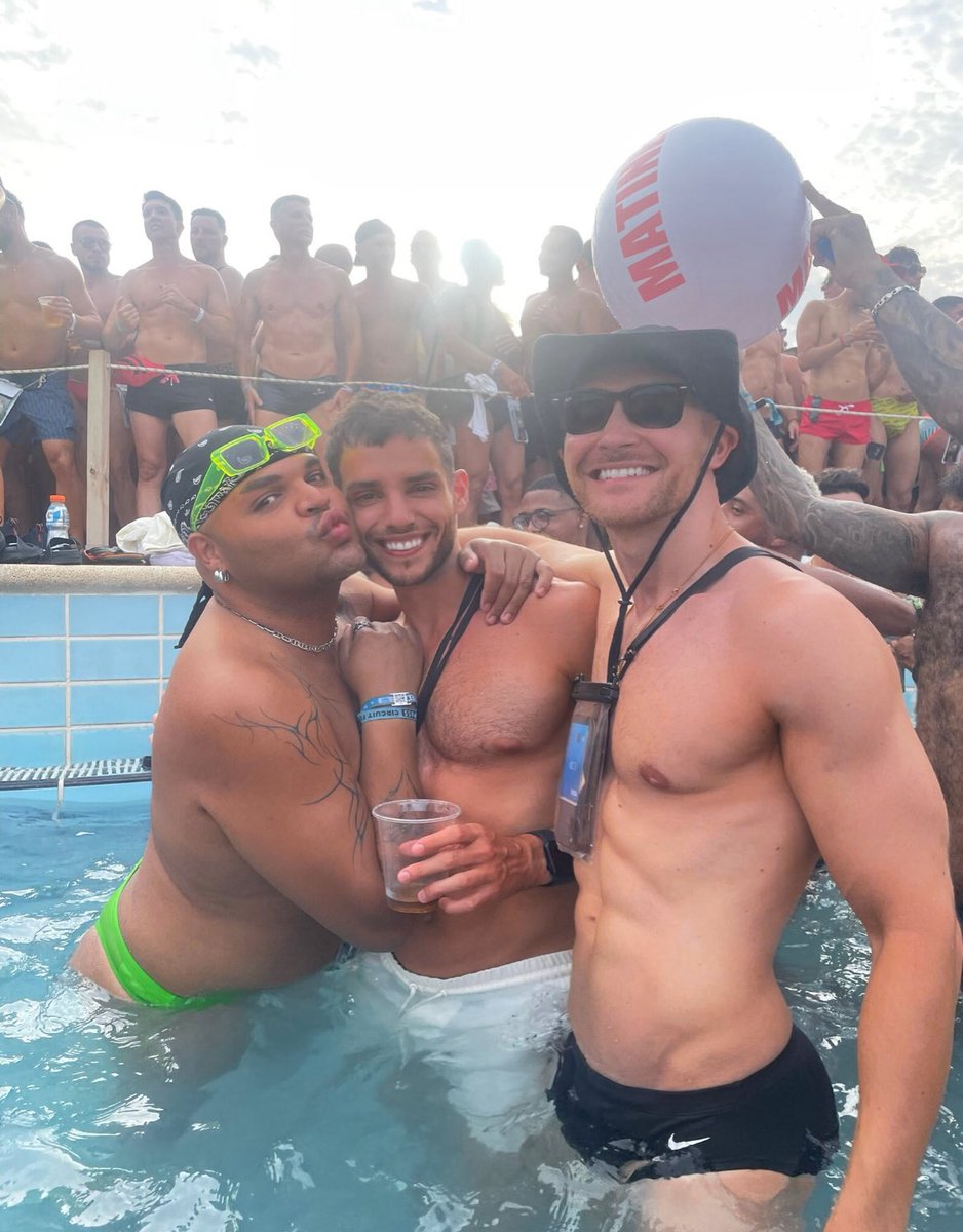 Pool party &amp; meeting <a href="/TheKandyMuse/">KANDY MUSE</a> 👌🏽