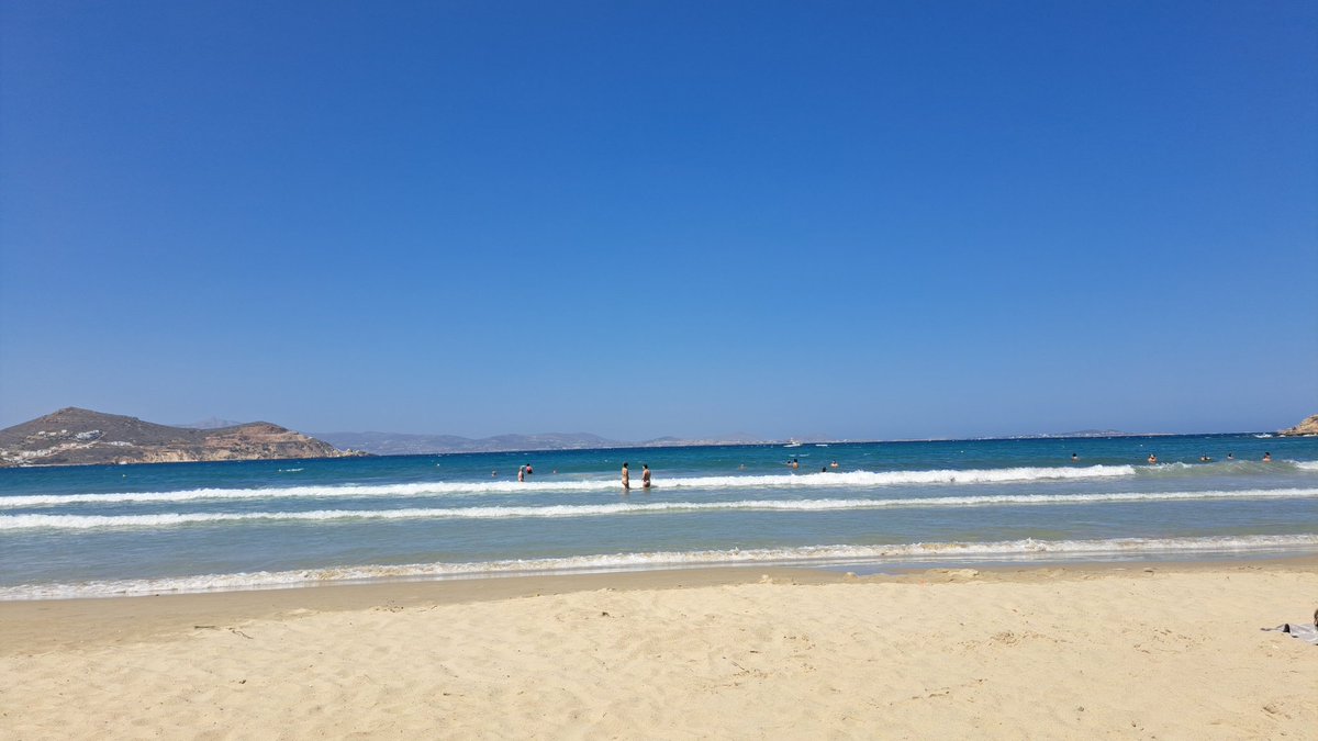 MrsAPreedy's tweet photo. #teacherholidays #chill 💙🤍 https://t.co/27e4yWd8gU