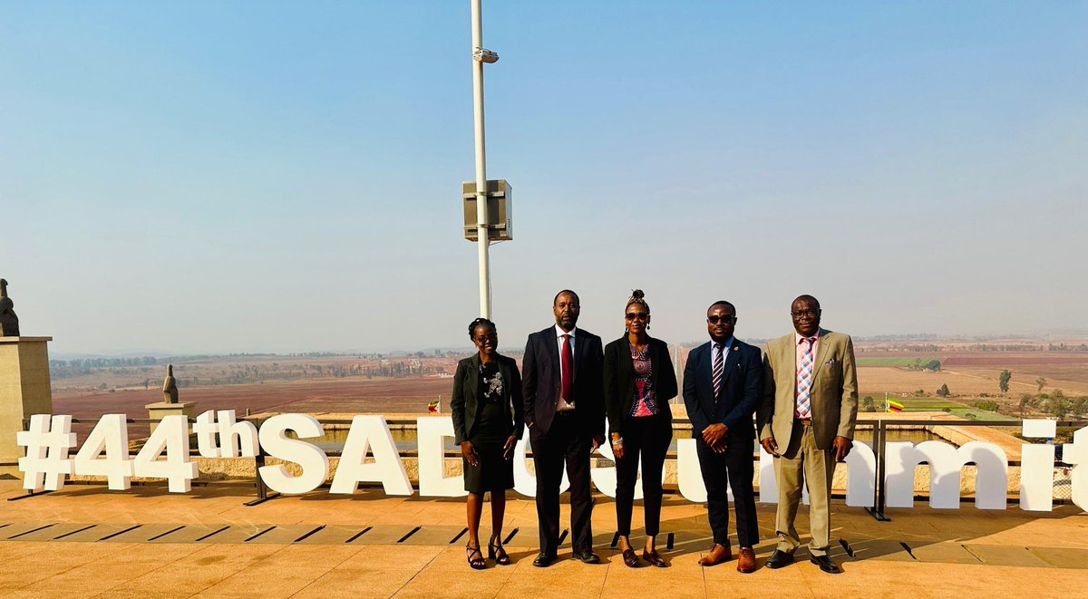 EAQuarshie's tweet photo. At the #SADCSummit, Member States highlighted the importance of the facilitation of movement of people, goods & services which is key in promoting regional integration. The @UNmigration share in the same principle to create & enhance #Legalpathways to facilitate safe #migration https://t.co/gPZqnOLJ5Y