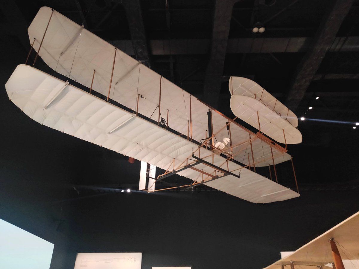 希少 ライトフライヤー号 1903 飛行機 オブジェ ヴィンテージ 航空機 模型 このライトフライヤー号は1/1模型ということで、スネ夫がいとこの作っ