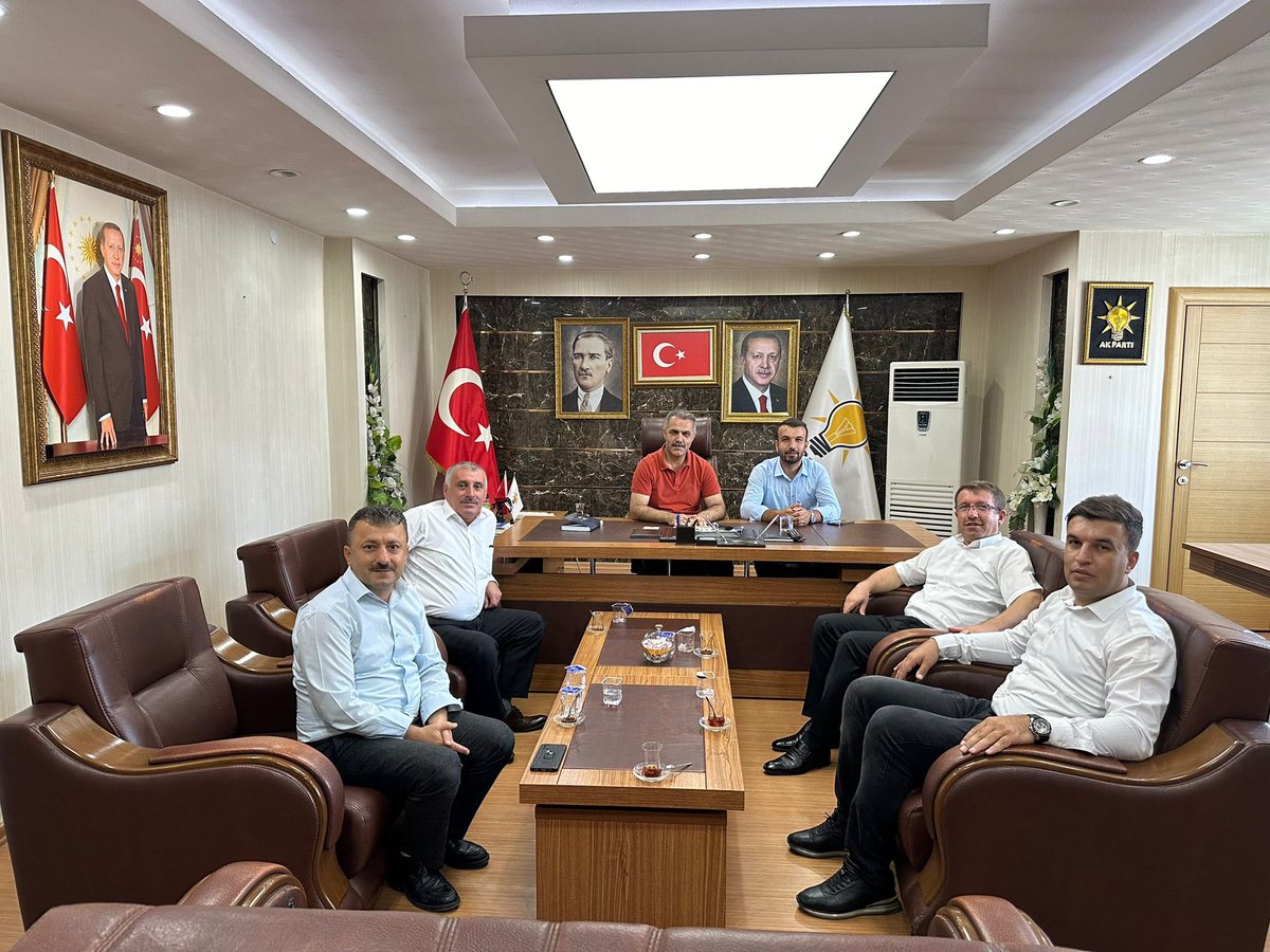 📍 Batman

AK Parti İl Başkanı olarak atanan <a href="/SansiHuseyin/">Hüseyin Şansi</a>  beyin Batman’ımıza, AK Partimize hayırlı dileklerinde bulunduk . almış olduğu bu bayrağı daha yükseklere taşıyacağına sonuna kadar inanıyoruz <a href="/akparti/">AK Parti</a>  <a href="/huseyinsansi/">Hüseyin ŞANSİ</a> <a href="/AKGMTeskilat/">AK Parti Teşkilat Başkanlığı</a>