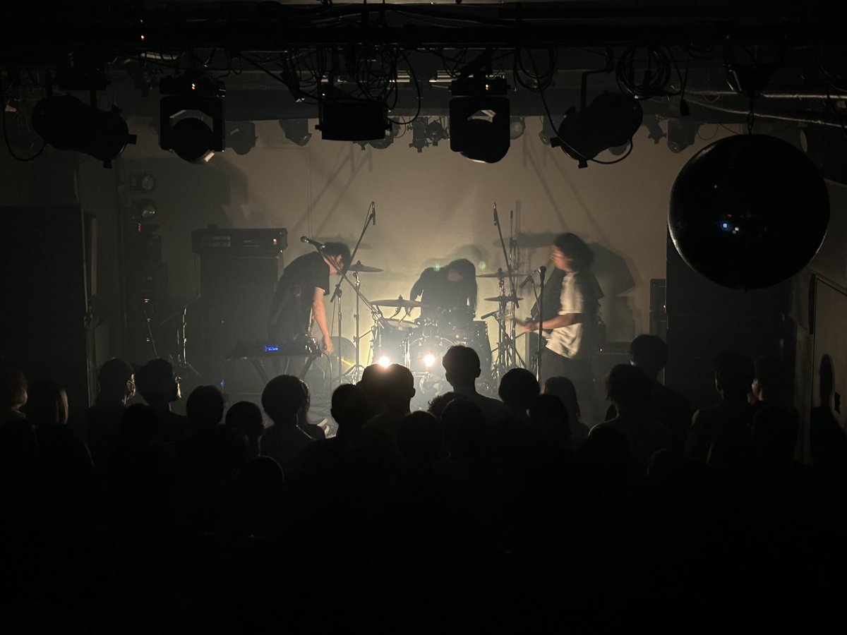 deaftouchmusic's tweet photo. QUIQUI
#popkiller https://t.co/kZHW32VYfq