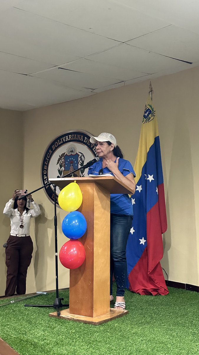Autoridades judicial, fiscalía , defensoria,militar, policial, sectores, concejales,legisladores, estuvieron presentes en consulta de Ley contra el Fascismo, intervinieron  Lirisol Velásquez, Richard Rosa y Gloria Castillo, vicepta de la Com Per Seguridad y Defensa <a href="/Asamblea_Ven/">Asamblea Nacional 🇻🇪</a>