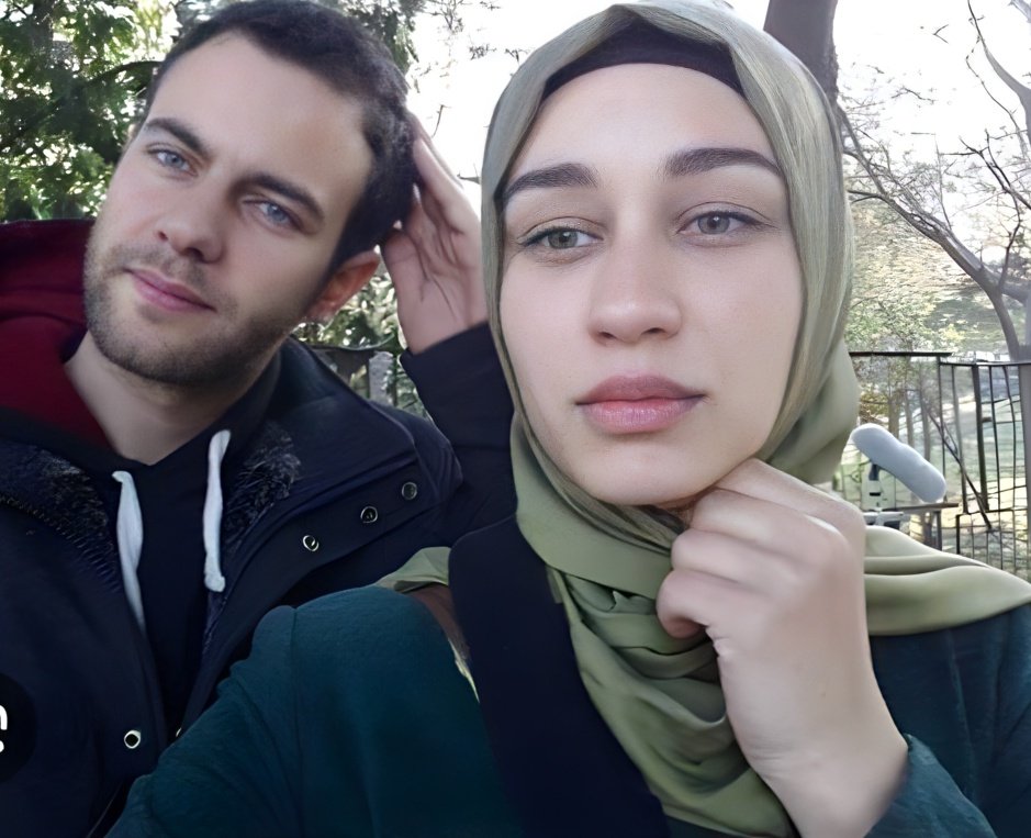 ateskuslari_arb's tweet photo. "Bazı dostuklar eskimez"✨
رجعوا التقوا❤️
رجعتلي الذكريات من 11 سنة🥹❤️‍🩹
#ergülmirayşahin &amp; #aydarbatuhan https://t.co/KEhlFPU37s