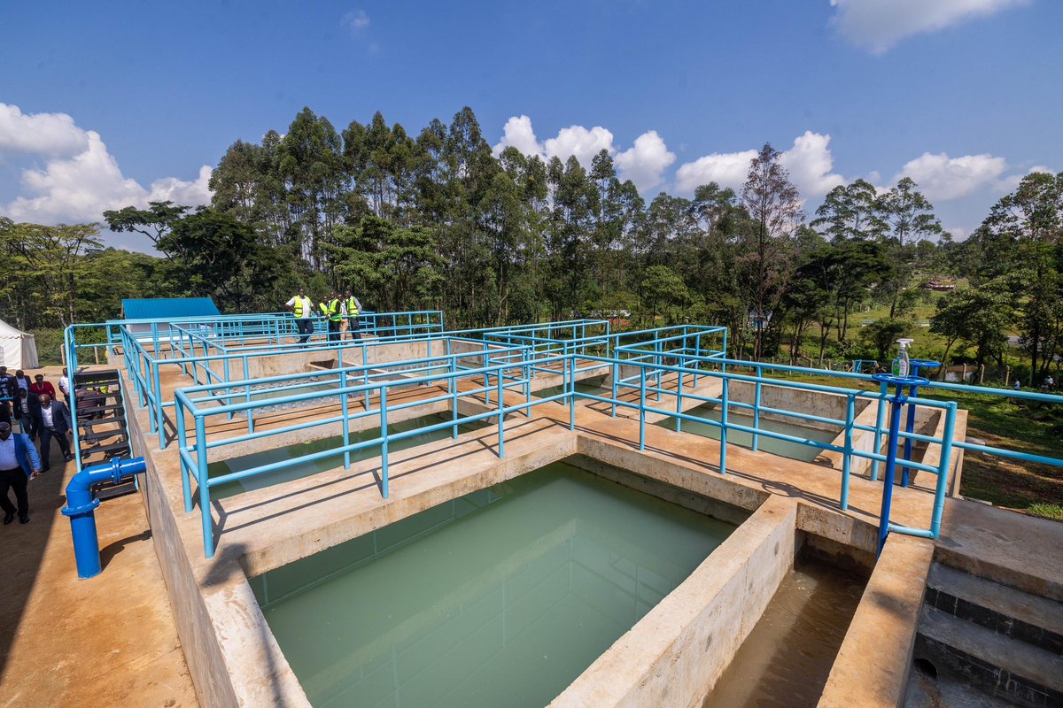 WilliamsRuto's tweet image. The Nandi Hills Water Project, currently supplying 250,000 litres of water a day to 1,000 households, will be expanded so as to benefit at least 10,000 in three years’. 

In Kipsebwa, Nandi Hills Constituency, commissioned the Nandi Hills Water Project.