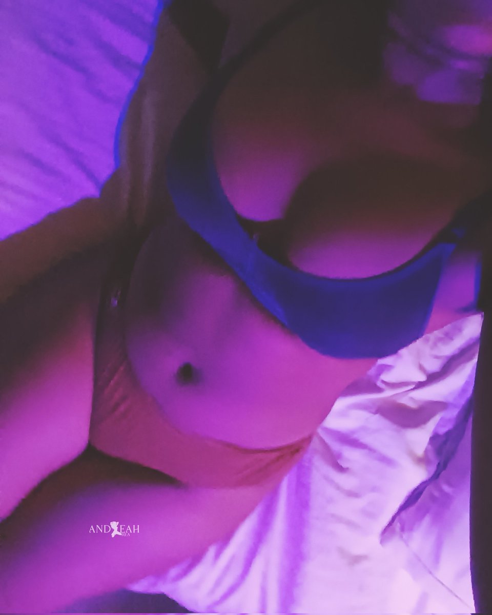 AndreahAus41718's tweet photo. I'LL BE SEXY NO MATTER HOW OLD OR HOW MY BODY CHANGES.โจ๐
For more : https://t.co/vrEtIKhAKc.
#Trending #boudoir #lovely #boldphoto #semibold #boldshoot https://t.co/QMWU56PZli