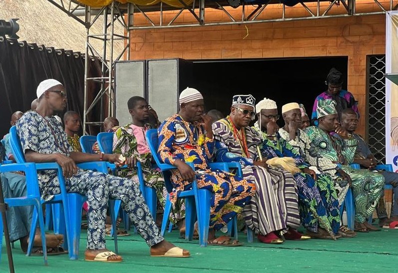 🇧🇯 Suivant la vision politique patrimoniale du <a href="/gouvbenin/">Gouvernement du Bénin 🇧🇯</a> du président <a href="/PatriceTalonPR/">Patrice TALON</a>, la célébration culturelle et traditionnelle offre plusieurs avantages importants :

☀️ #Renforcement de l'#identité : Elle aide à préserver et à renforcer l'identité culturelle, (...)

#Wasexo