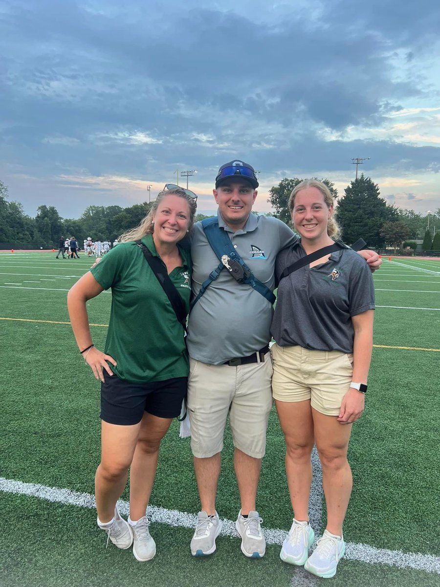We wish a fond farewell to #MasonMSAT preceptor, Jessica Bigles, ATC (left). Last night was her last game at Langley High School after 13 years. She is joined here by alumni, Killian Flynn, ATC, and Hannah Robertson, ATC. #AthleticTraining #MasonNation