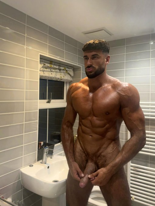 Can I dominate you?😈 https://t.co/aEjYEGs8GG