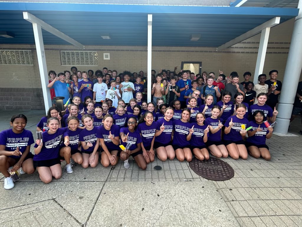 Bowling Green JH Cheerleading tweet media