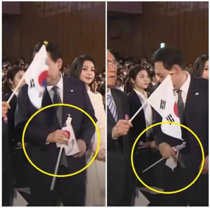 초딩들도 안하는 짓으로 매국노 셀프 인증한 윤석열.