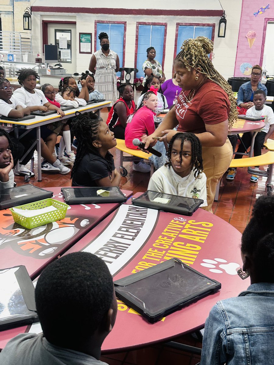 bfebengals's tweet image. A few photos from our AVID Launch for students in grades 3 - 5. Ms. Gasque does an amazing job leading our magnet and AVID initiatives!There is no doubt that GREAT things will continue at BFESCPA! @AVID4College @GasqueTiff47281 @TawannaNGrant @stone_stone67 #AVID4Possibility