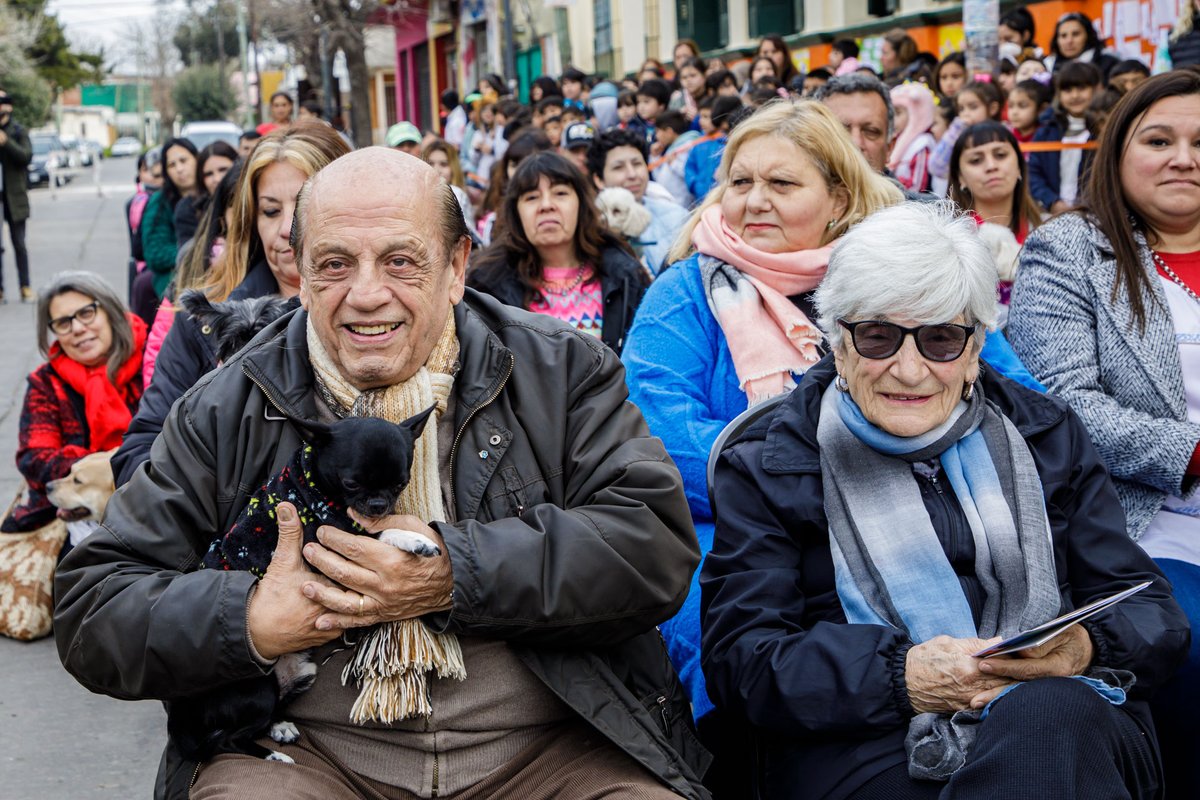 ElTecladoOK's tweet photo. #Muncipios | Santos pichichus y michis: en el día de San Roque, el intendente más mascotero de todos organizó una bendición de animales de compañía
 📌 https://t.co/KewYYSpnnU