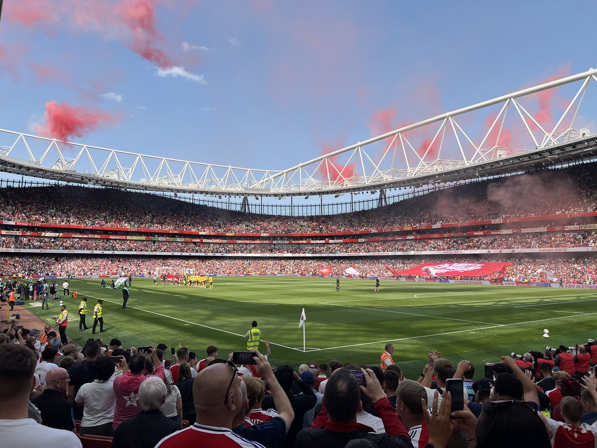 MR_SHAKEEL's tweet photo. Home Sweet Home @Arsenal ❤️ https://t.co/70EJYRDJS7