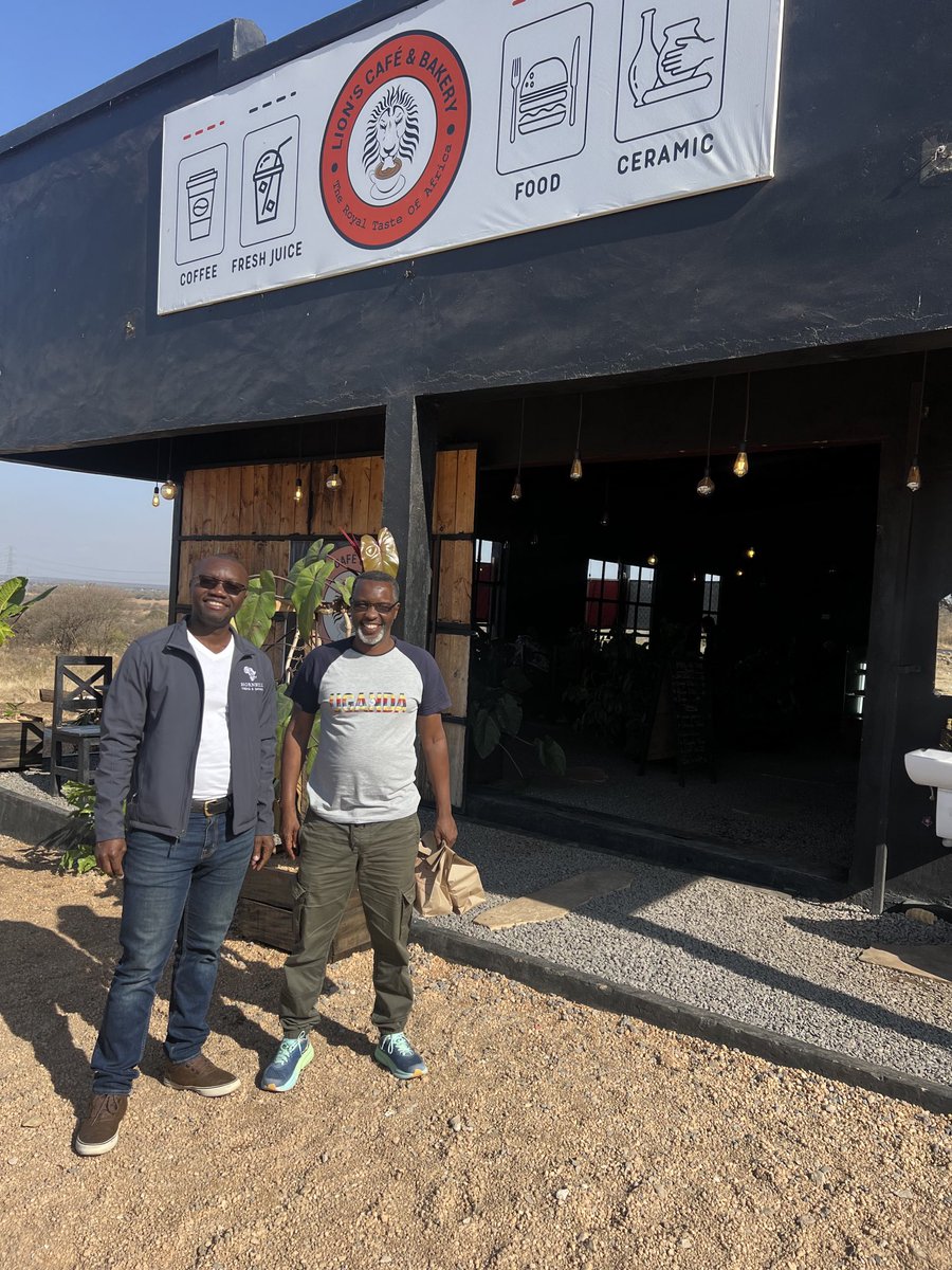 wekesa_amos's tweet photo. My friend ⁦@Andrewwegoye⁩ flew in from the USA to see Mwamba Lodge Tarangire Tanzania 

He brings tourists to Africa( South Africa, Rwanda , Uganda, Kenya and Tanzania) 

He runs Hornbill treks and safaris https://t.co/eWLo3VSrE9