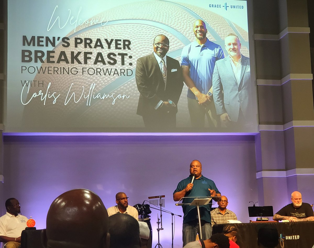 CoachBelcher25's tweet photo. What an AMAZING morning! I was invited by my boy, G, to attend the Men's Prayer Breakfast @ Grace United Church. The keynote address by @CoachCorliss was heartfelt, sincere, & powerful. Seeing so many MEN of God was inspiring!
#BeTheFoundation https://t.co/XlOcUBDmga