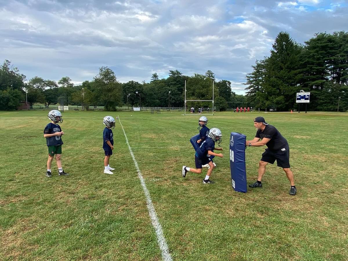 It’s been a special start to the season this year! All the 2-8 grade boys conditioned and cycled through stations together. We also had the great Marty Cooke leading the boys this week. They have been sweating buckets and breaking in their cleats nicely!!@HamWen_Football  #HWGYF
