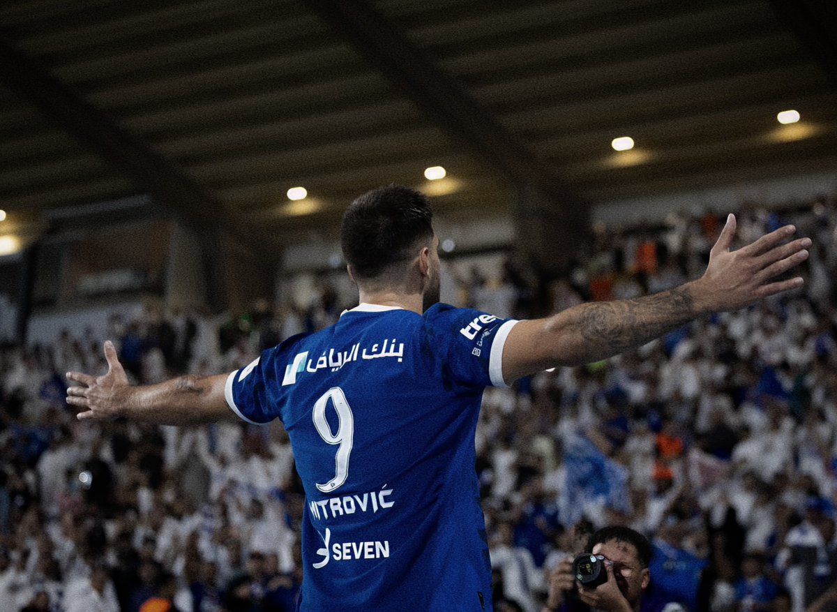 iFalcon10's tweet photo. ما احتزمت بمحزمٍ هيّن وبايد
احتزم باللي يردّ القوم جدّه 🇷🇸💙 https://t.co/3oTMdUTL8N